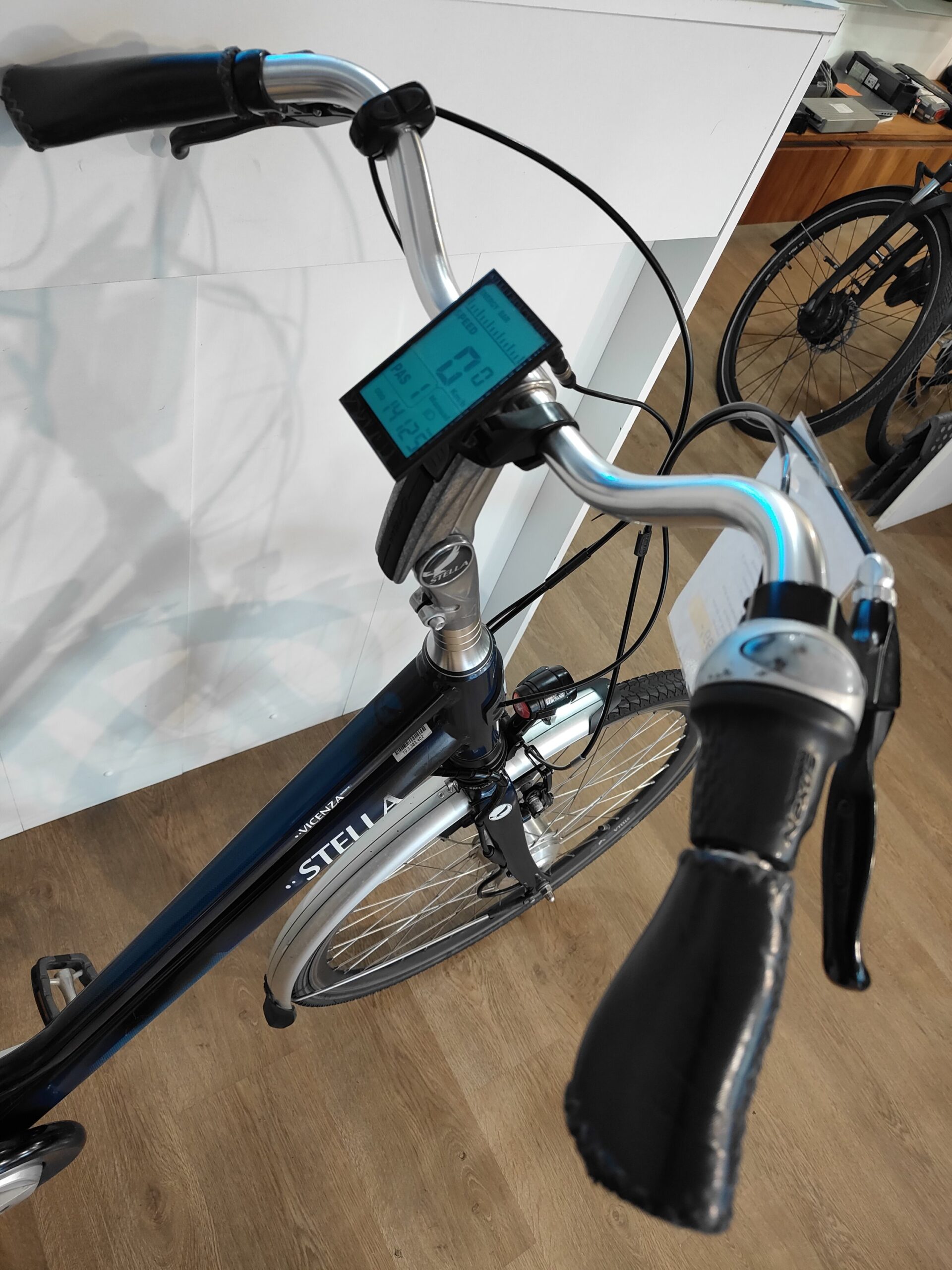 VERKOCHT / E-bike STELLA met garantie en accutestrapport / - Afbeelding 3